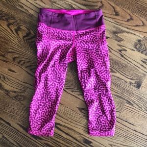 EUC Lululemon Cropped Leggings